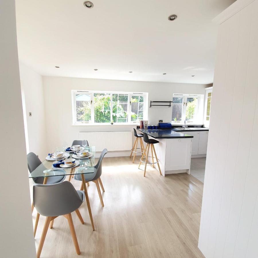 Spacious Beautiful And Warm Cottage With Parking Chelmsford Exterior foto