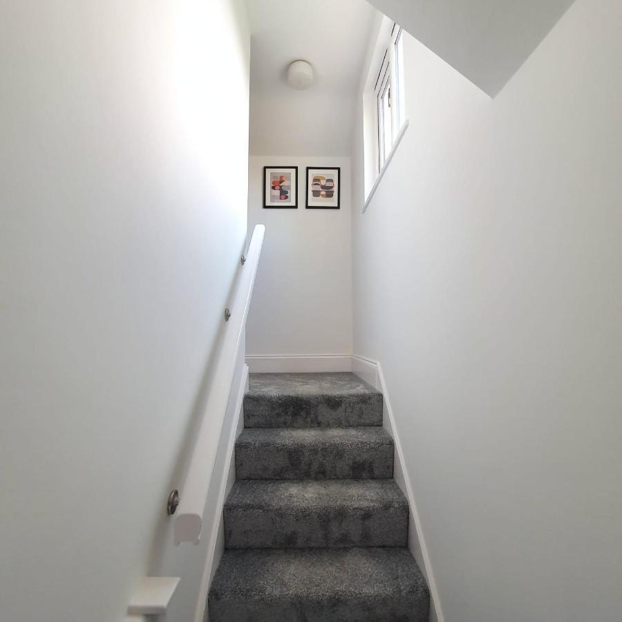 Spacious Beautiful And Warm Cottage With Parking Chelmsford Exterior foto
